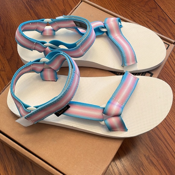 Teva Original Universal Gradiate size 8 NWOT - Picture 5 of 6